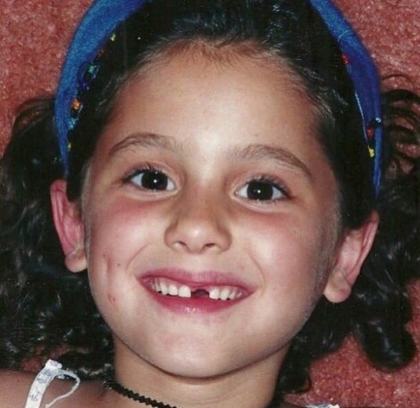 ariana as child