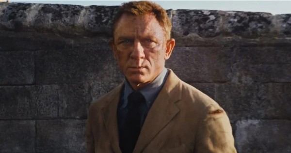 daniel craig as james bond