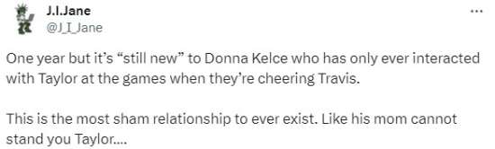 taylor travis mom tweet