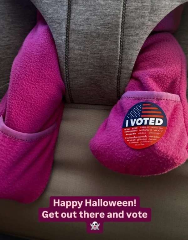hailey bieber shares photo of jack bieber's i voted feet