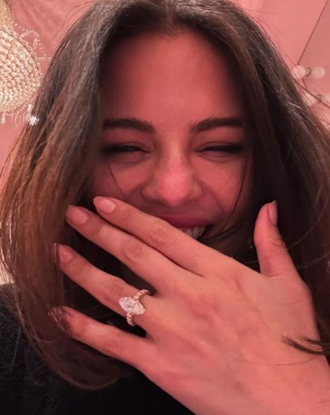 selena gomez engaged showing ring