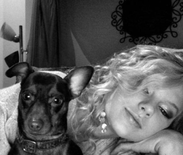 taylor swift and her dog bug