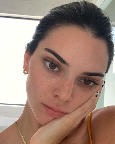 kendall jenner sad selfie