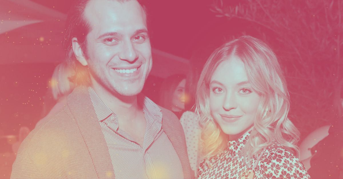 sydney sweeney jonathan davino weding off