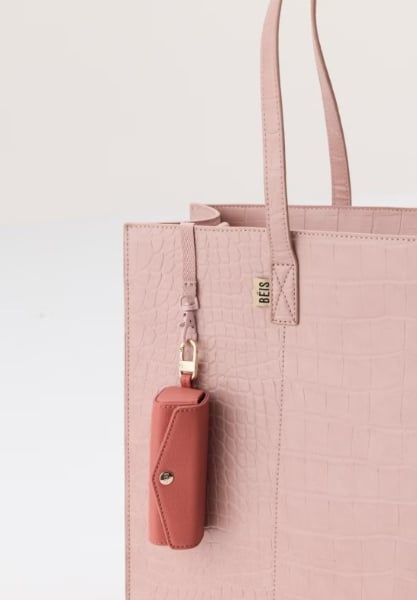 blush case rare beis