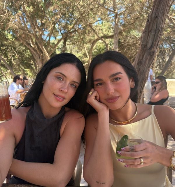 dua lipa Mia Tomlinson