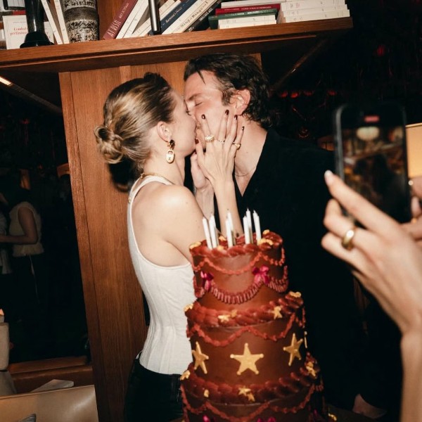 gigi hadid bradley cooper instagram official